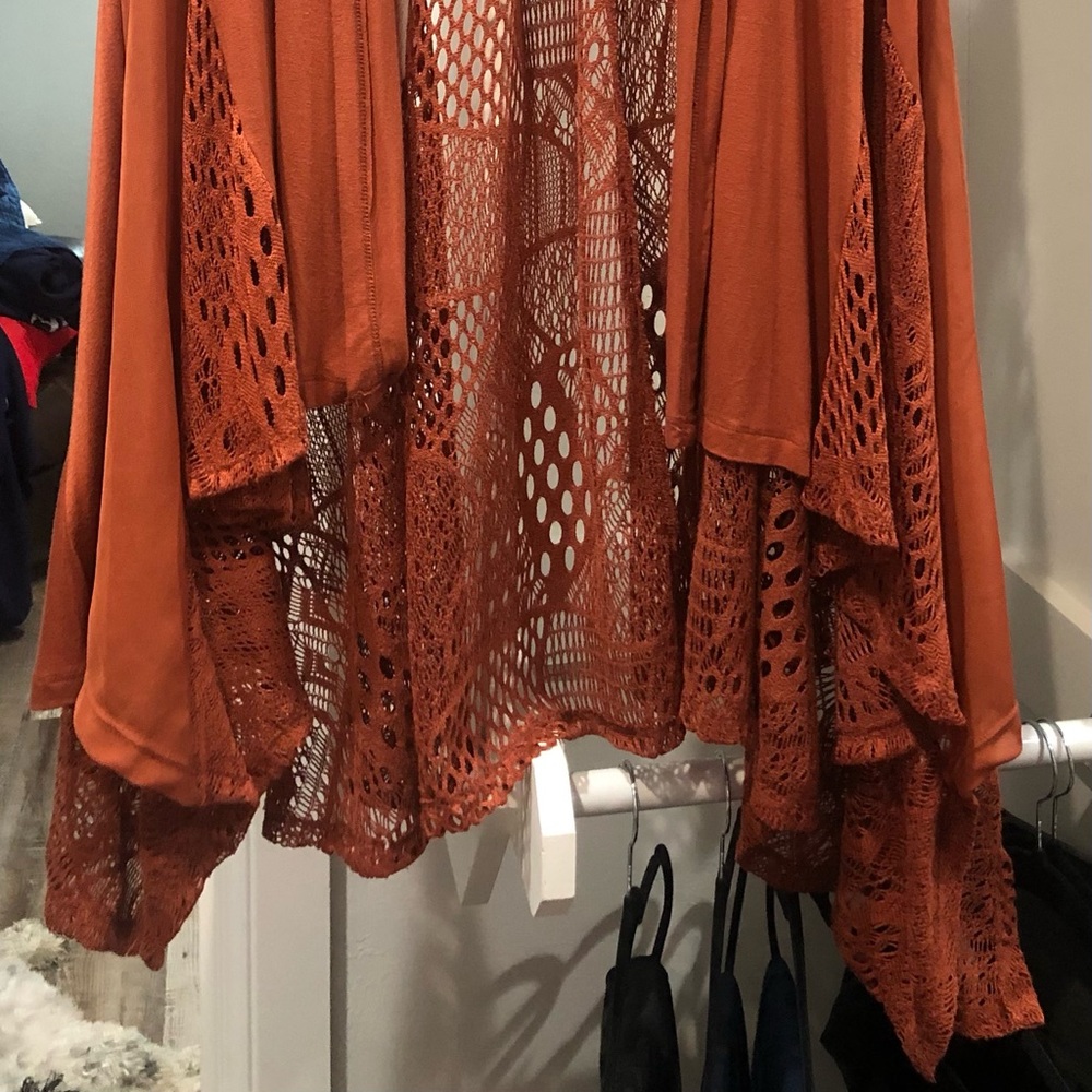 Rust colored kimono. Gently used.